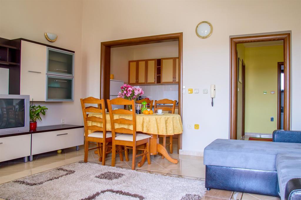 Apartment Roko Umag Extérieur photo